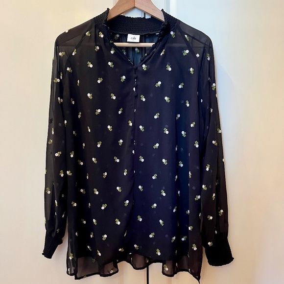 ✨NWOT✨ CAbi Embroidered Blouse - Sz S - Picture 5 of 9